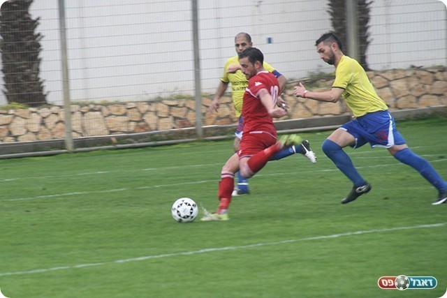 עמאשה כובש את השער השישי (אבי פפיס)